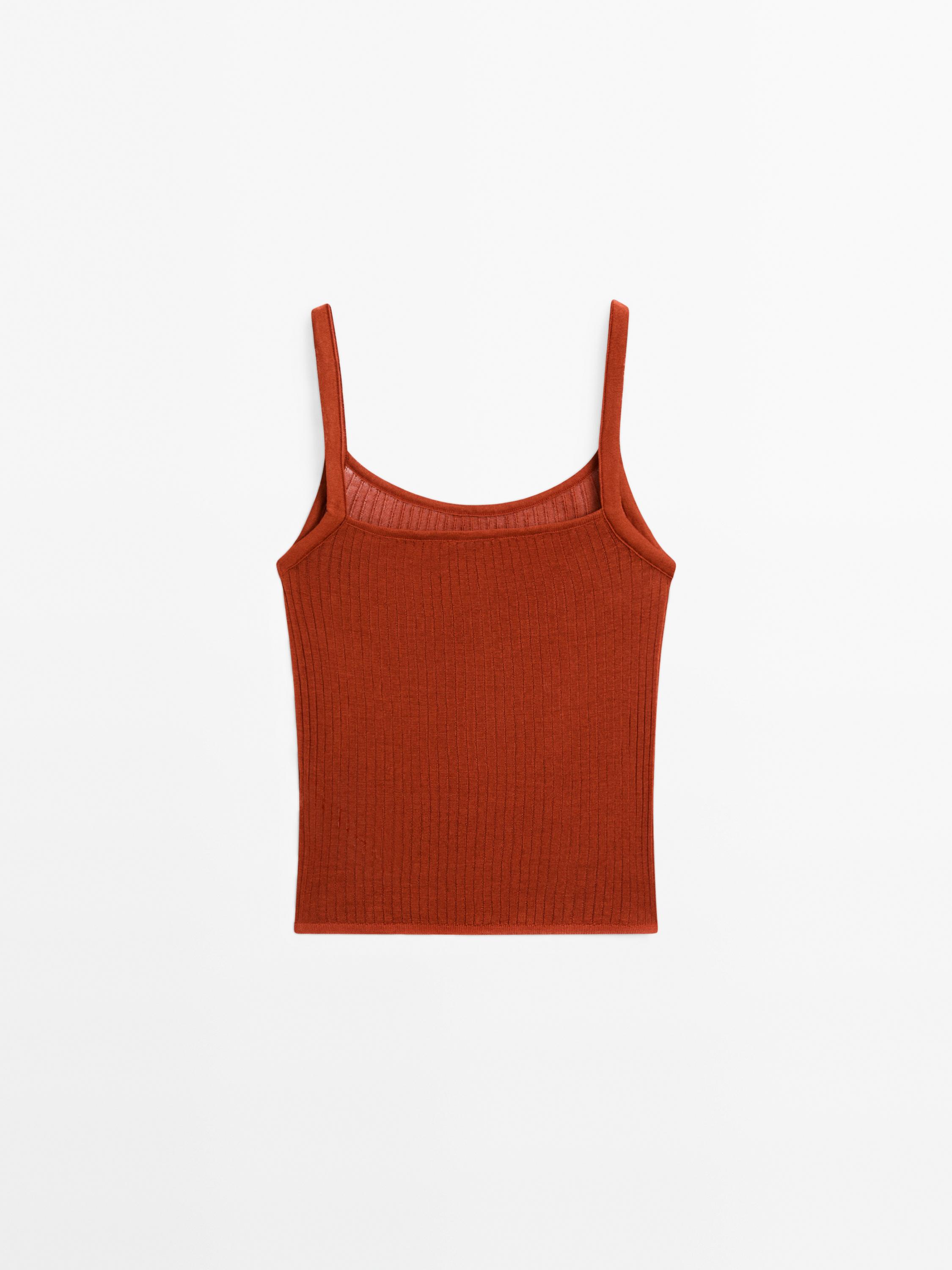 Ribbed crop top